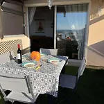 T2 Cabine, Terrasse, Parking Prive, Animaux Acceptes - Fr-1-702-38 * Agde